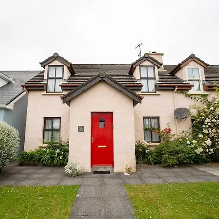 Town - Tigh Peig Dingle